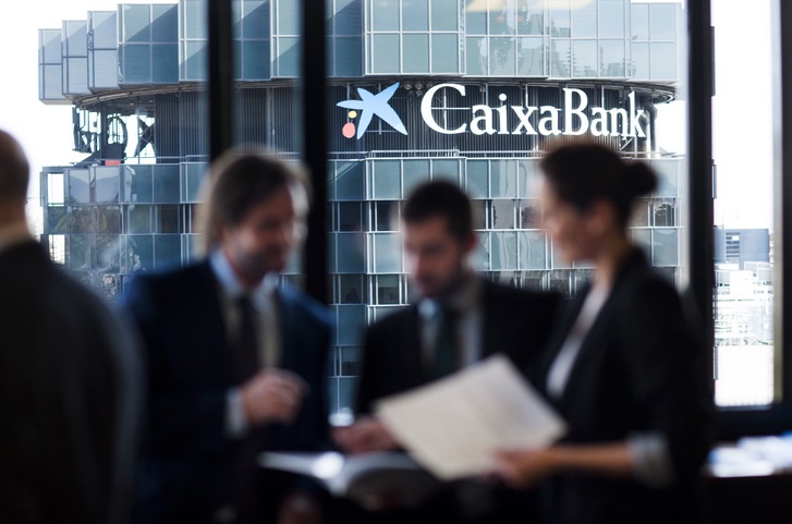 Caixabank celebrará todos sus consejos de administración y comités