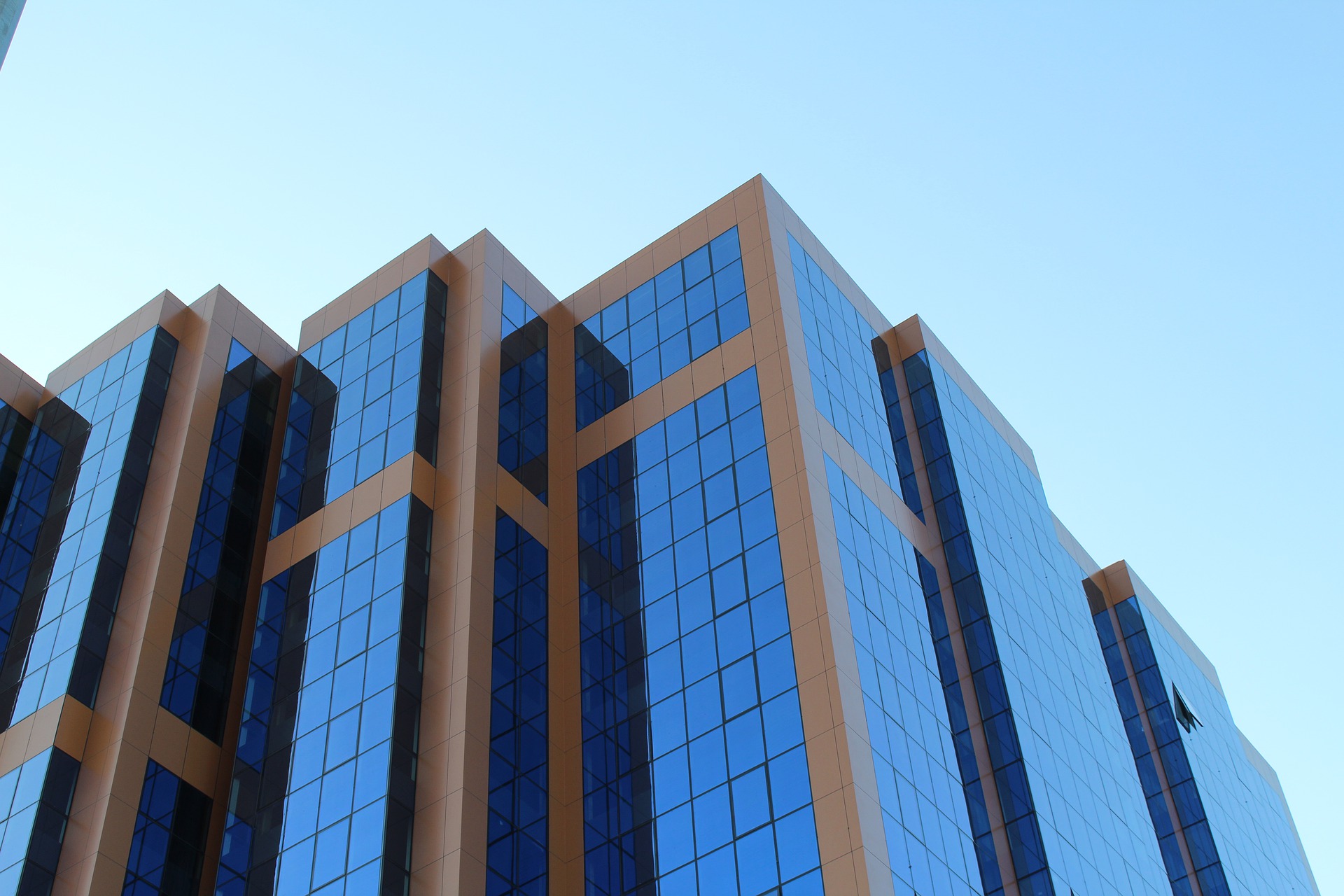 building-5247908_1920